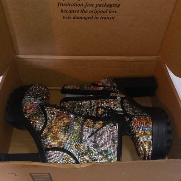 ANKLE BOOTS - Picture 6 of 7